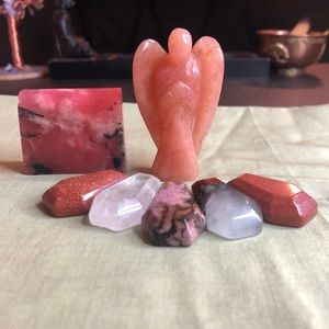 Aventurine Angel w/ Crystal Coffins Set